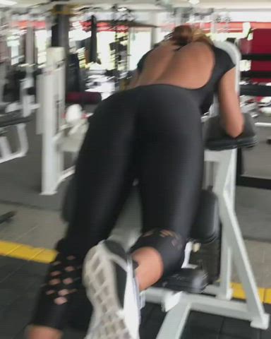 ass brunette latina clip