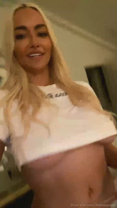 Big Tits Lindsey Love Tease clip