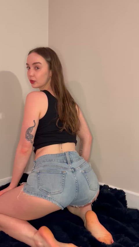 ass booty brunette jean shorts onlyfans shorts white girl clip