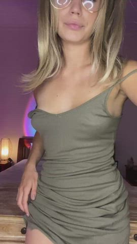 18 years old blonde dress glasses onlyfans teen clip