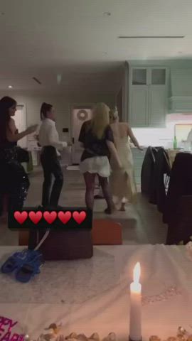 blonde celebrity dakota fanning dancing elle fanning clip