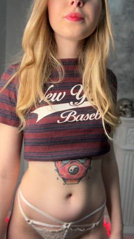 18 years old blonde cute innocent onlyfans sex solo tattoo tight pussy tiktok clip