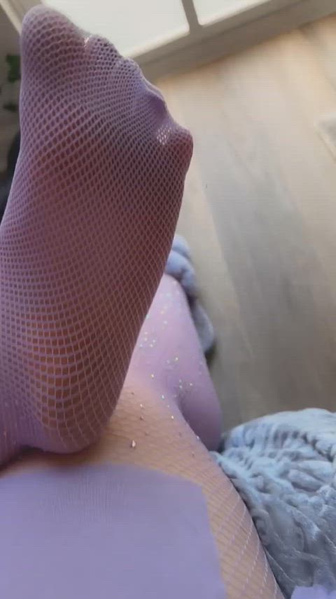 feet fishnet tease bbc-cuckold clip