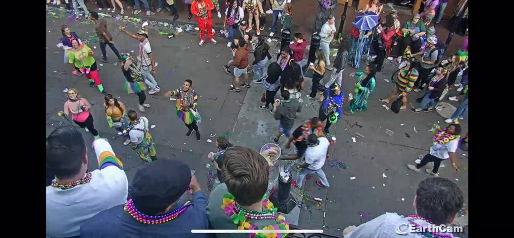 Boobs Flashing Mardi Gras clip