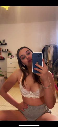 I hope that the 5 guys who see this like my petite body π
