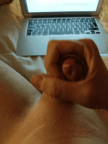 Wanna join me masturbating and cum online on CB?