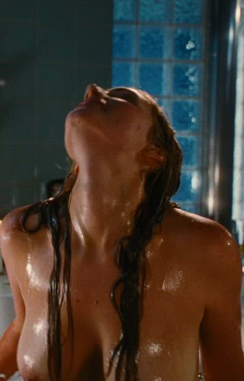 babe bath celebrity female nudity clip
