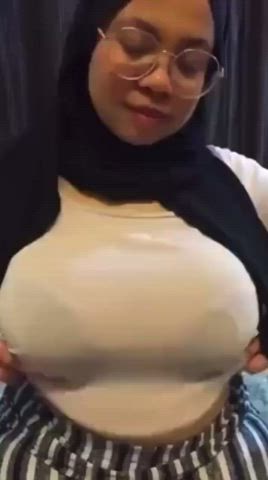 busty hijab malaysian striptease tease teasing clip