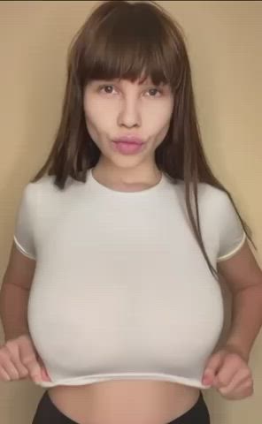 boobs busty girls bigger-than-you-thought titty-drop clip