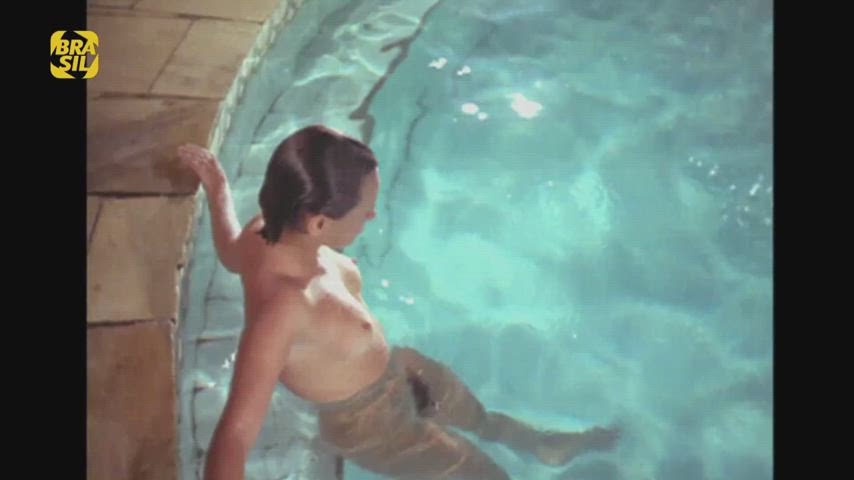 Part 3 of Vanessa Alvez steamy plot in the pool in Volúpia de Mulher (The Chick's