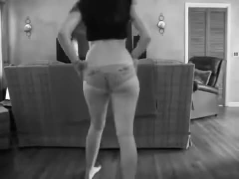 Kaceylbaby Shaking Her Ass