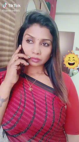 TikTok Indian MILF Saree clip