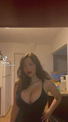 big tits boobs huge tits tits clip