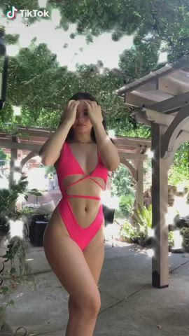 18 years old amateur bikini onlyfans stripping teen tiktok clip