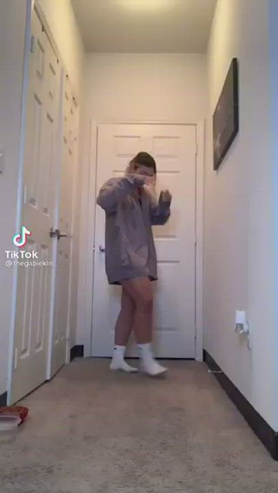 Latina Thick TikTok clip