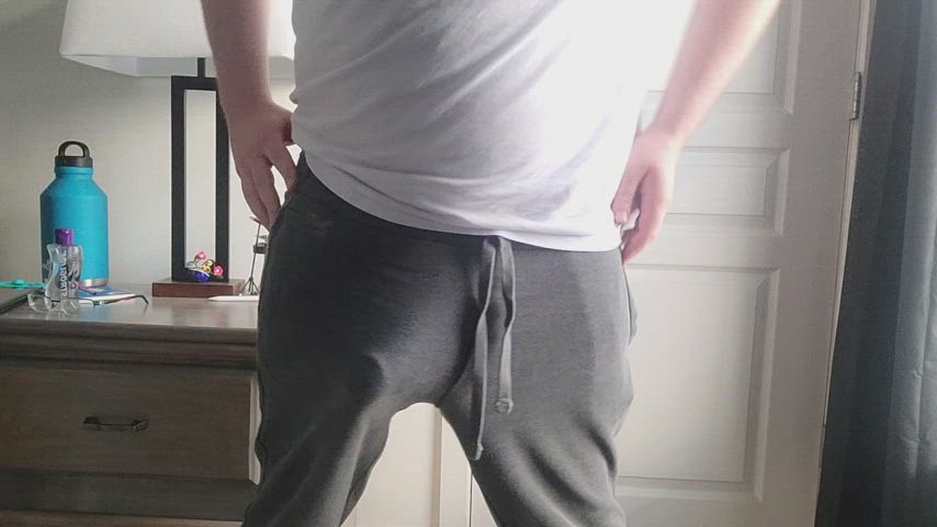 Popping out of [m]y sweatpants