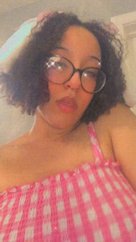 Big Tits Curly Hair Cute Glasses OnlyFans Teen Tongue Fetish r/DDlg clip