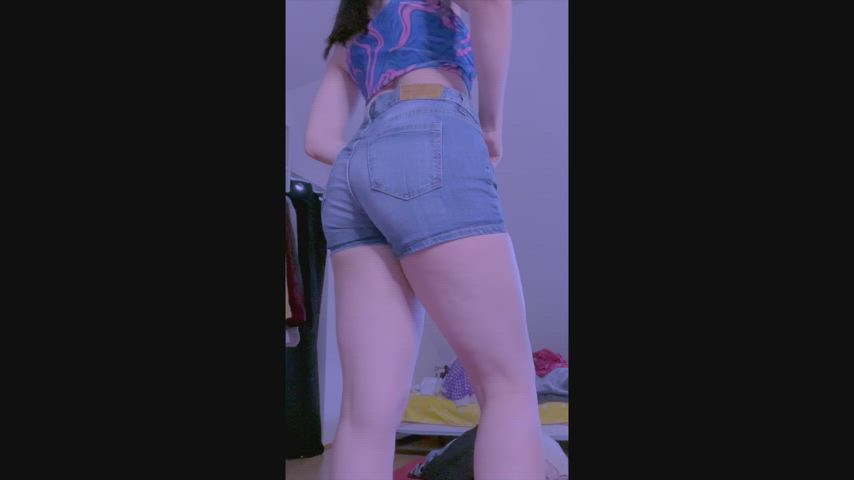 ass babe big ass booty homemade jean shorts jeans strip stripping striptease clip