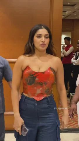 Bhumi Pednekar giving us a glimpse of how steaming hot it would be to cup her tits