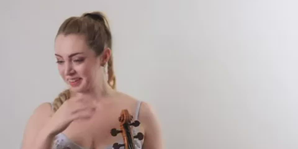 Aria Viola: The Performance