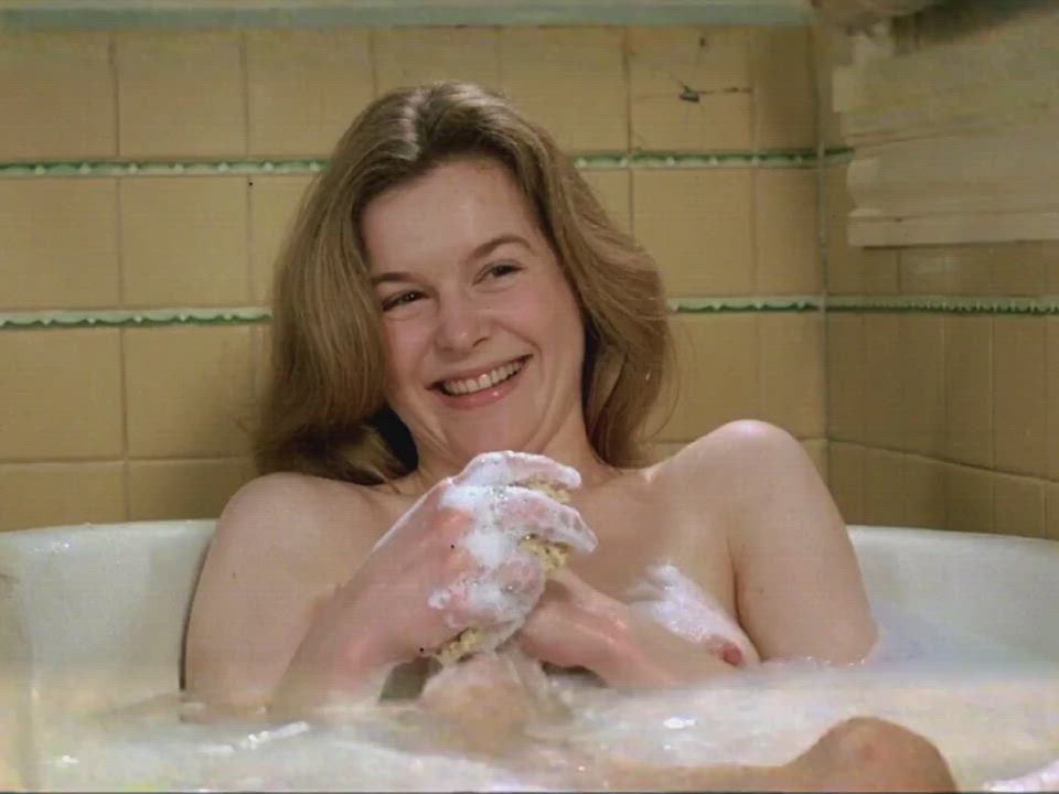 Alice Krige -- Ghost Story 1981 -- Bath Scene (Krige Only) 1080p open matte GIF
