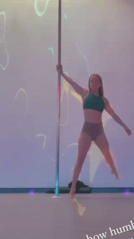 Lauren Zakrin pole dancing
