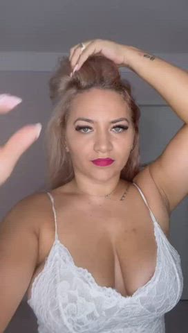 I'll suck your dick if you suck my tits