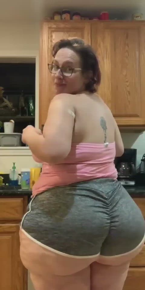 bbw bubble butt huge ass phat ass round butt ssbbw clip