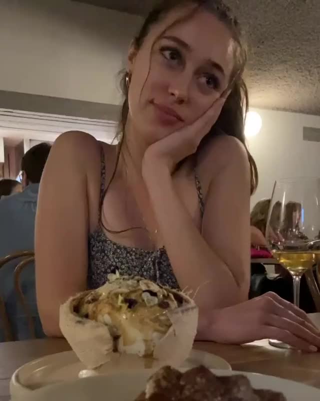 [Alycia Debnam-Carey] Thank you taking me out tonight, Daddy... I wonder what other