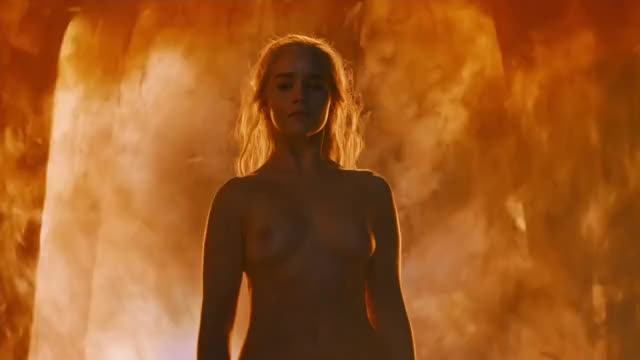 Emilia Clarke nude - Game of Thrones s06e04 (2016)