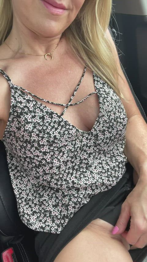 Be spontaneous…eat me in the front seat… [F]42