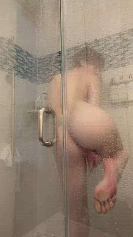 Girls Masturbating Shower clip