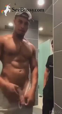 cock exhibitionist gay gym homemade muscles public clip