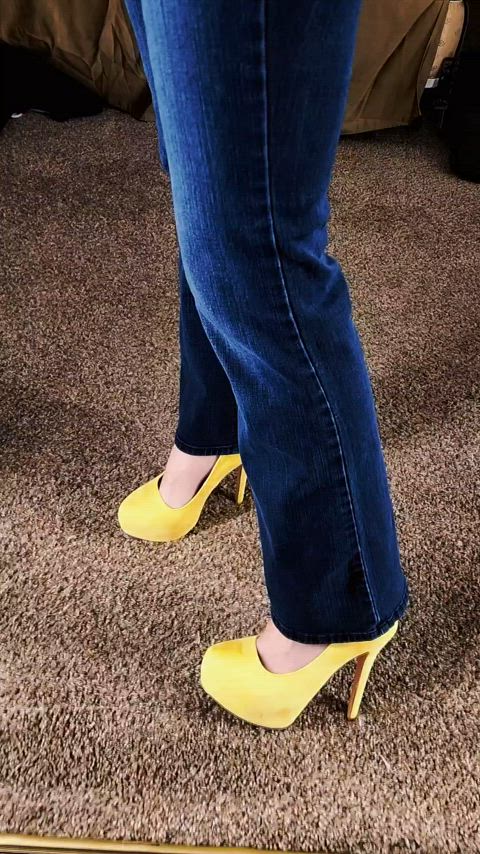 These bright heels make this whole outfit!!
