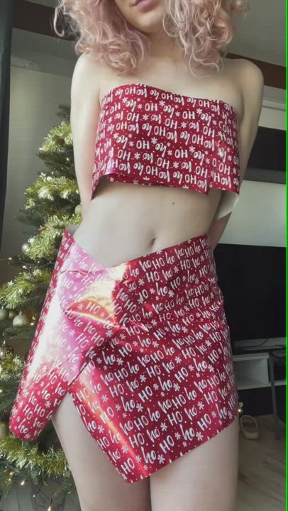 Subscribe to my Onlyfans to reiceive this creamy xmas video i`ll be sending to your