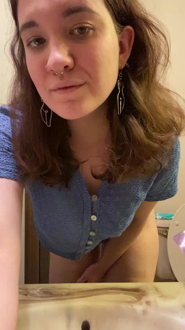 (22f) what’s a titty drop without some sequins?