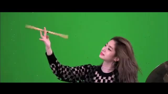 TWICE- ONE MORE TIME MV MAKING dahyun drums