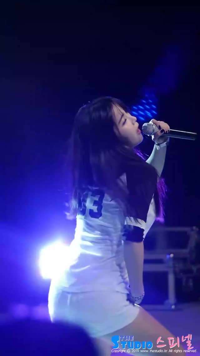 140905 Hyunyoung kiss (A) loop 2