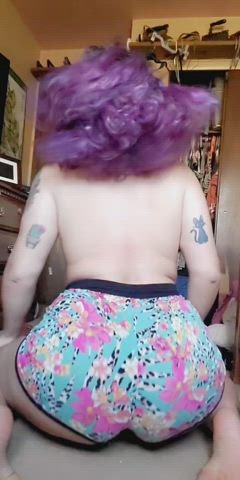 Booty Twerking Purple Bitch by kiwihonii