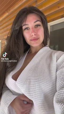 big tits brunette nipslip tiktok tits clip