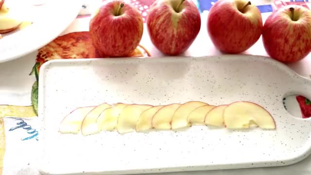 Fruit carving with apple
