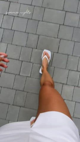 Blonde Legs Outdoor clip