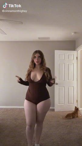 ass big ass booty cute pawg shaking solo thick thighs clip