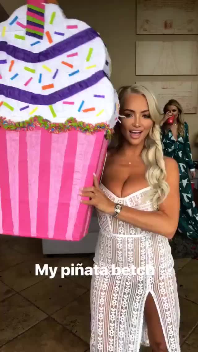 Lindsey Piñata