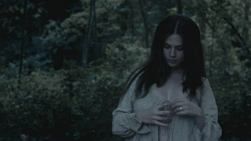 Hayley Atwell in THE PILLARS OF THE EARTH (2010)