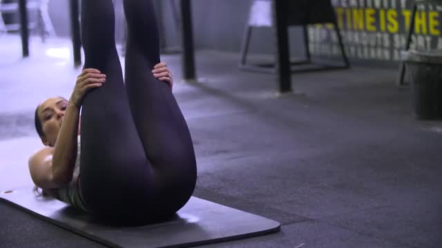 Behind the scenes of Nikki Bella's butt-kicking workout on ClevverTV's "Get
