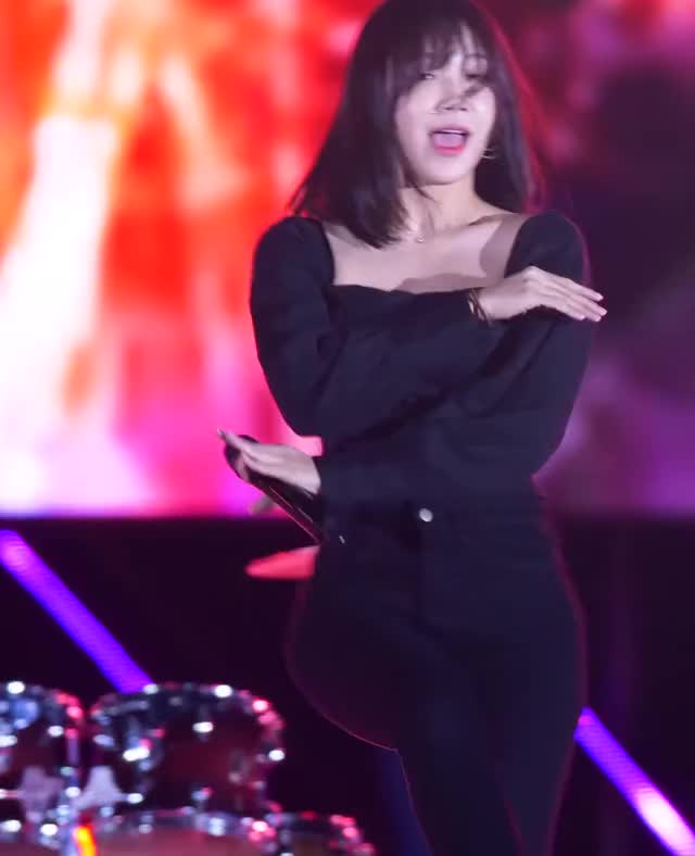 190830 Apink Eunji 4