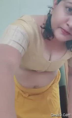 bhabi big tits boobs desi milf natural tits clip