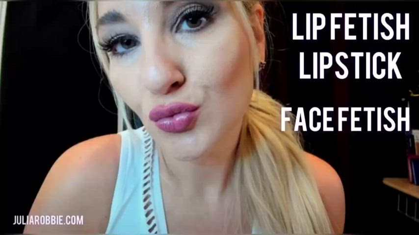 blonde julia robbie lips lipstick lipstick fetish milf clip