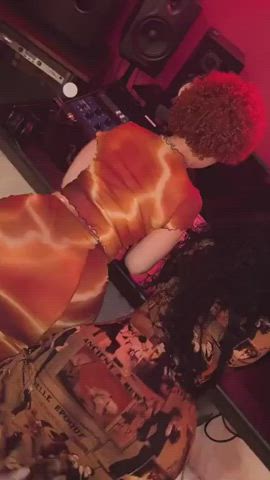 bubble butt nicki minaj twerking clip